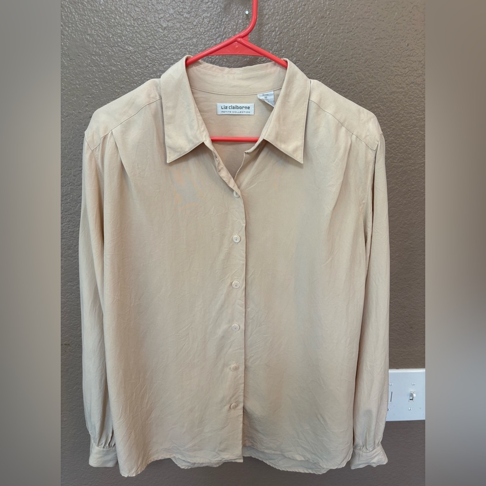 100% Silk Liz Claiborne vintage cream blouse top button up long sleeve 10